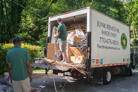 Best Yard Waste Removal  in Seguin, TX